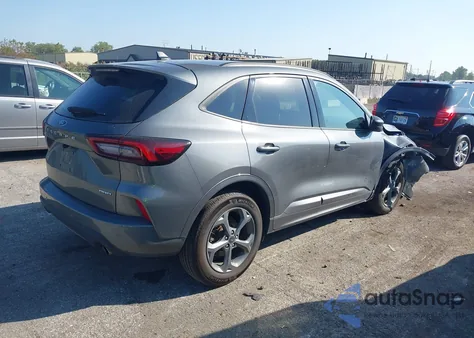 2024 Ford Escape St-Line z USA, uszkodzony, nr VIN 1FMCU9MN5RUB27484